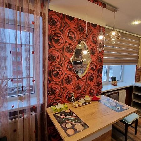 Margo-Apartament Ventspils Esterno foto