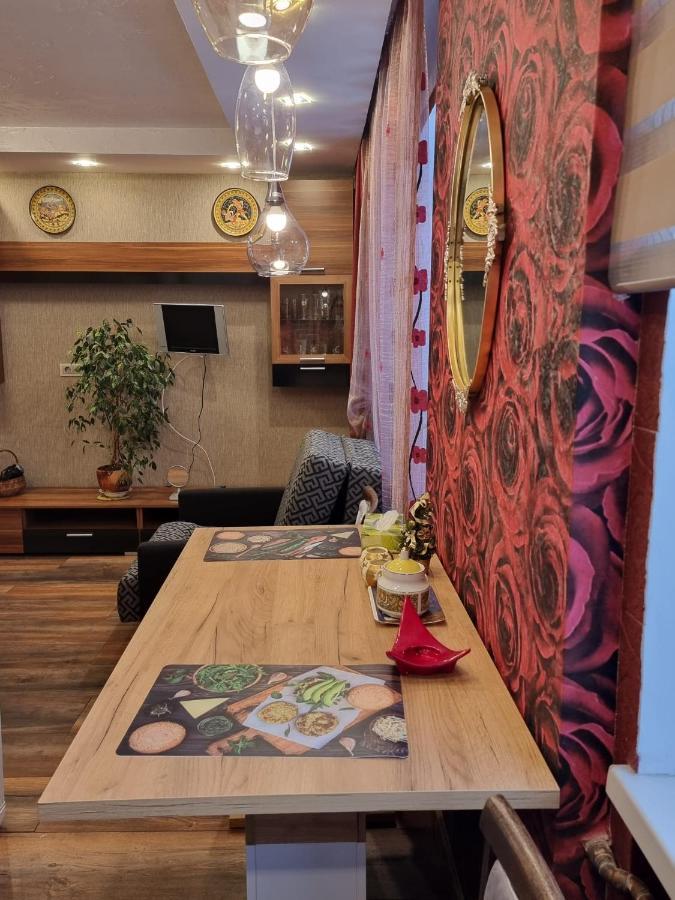 Margo-Apartament Ventspils Esterno foto
